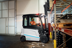 UniCarriers MX2 Series Forklift Warehouse